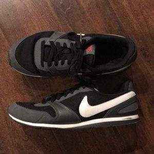 Nike Women’s Casual Sneaker